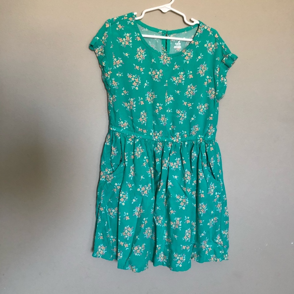 Cat & Jack girl floral dress with pocket size 7/8
